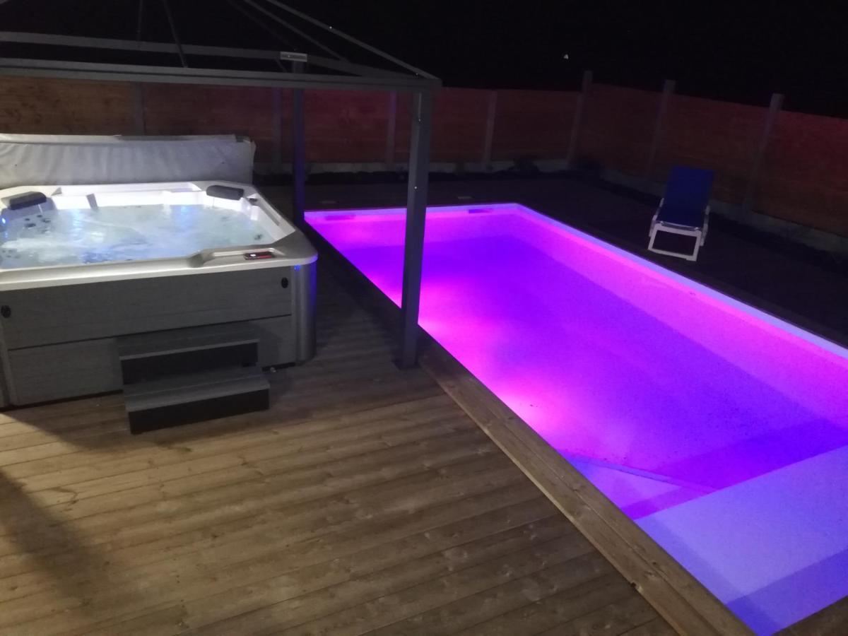 Magnifique Villa Sur Le Bassin D'Arcachon - Jacuzzi+Piscine - 8A10Pers Biganos Kültér fotó
